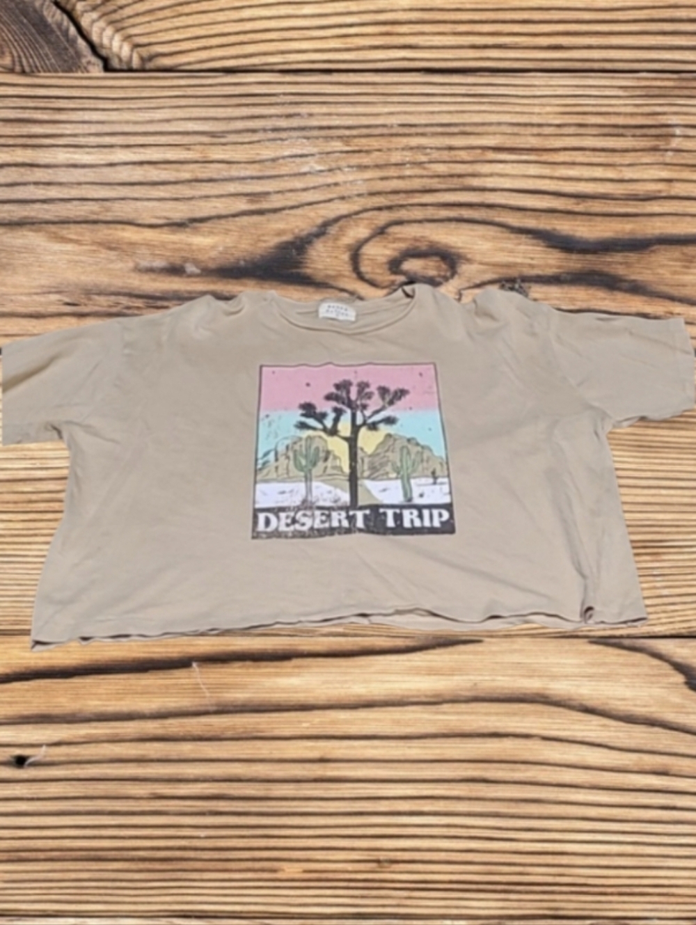 WOMEN'S URBAN NATION CROP TOP SHIRT